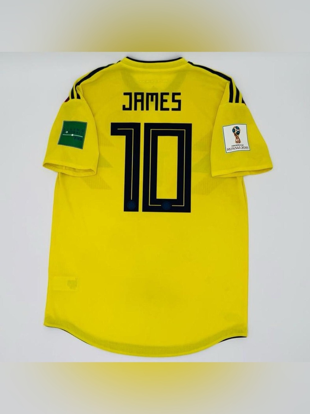 Colombia James Rodriguez 2018 home
Player Issue World Cup jersey